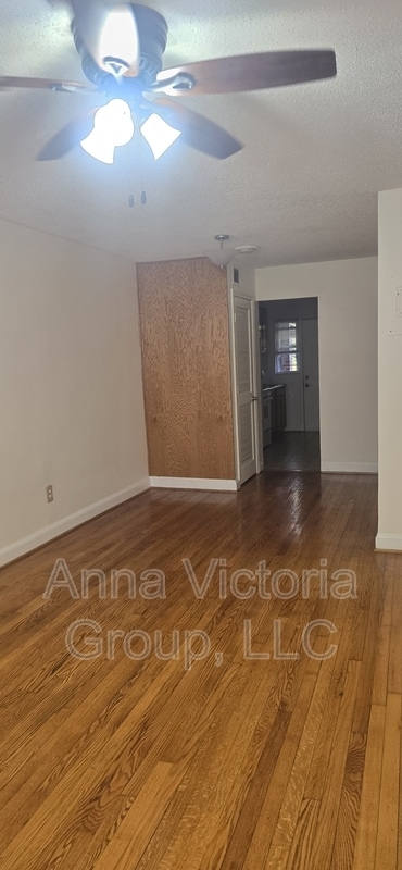 Building Photo - 125 Galveston Pl SW