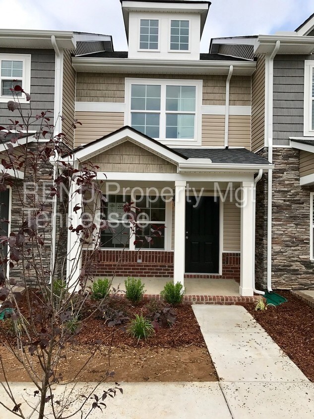 Primary Photo - 1801 Riverbirch Way