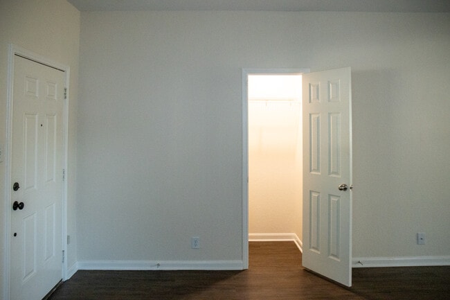 Armario para abrigos en la sala de estar - 2808 Granite Cove