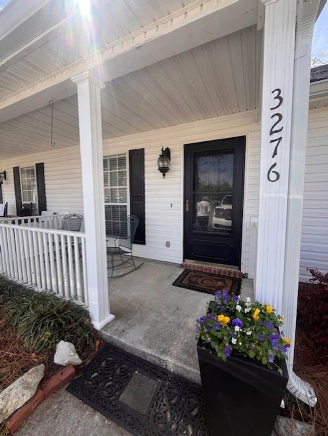 Building Photo - 3276 Oak Garden Dr