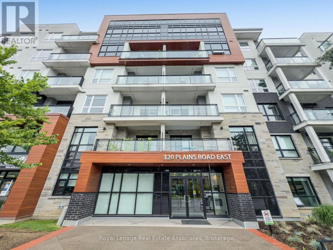 Primary Photo - 320-320 Plains Rd E