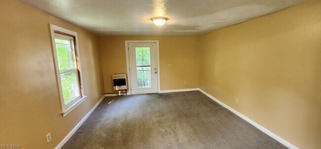 Building Photo - 3638 Chelton Rd