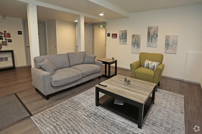 Building Photo - Montisi Apartments