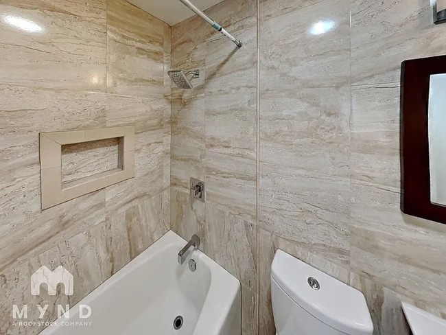 Foto del edificio - 990 Tera Ct