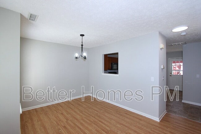 Building Photo - 3208 Mango Dr