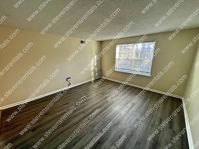 Foto del edificio - 441 Harding Pl