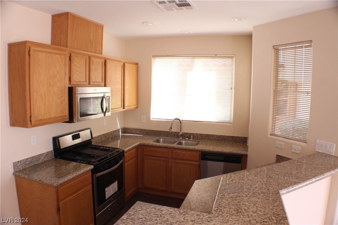 Primary Photo - 6250 W Arby Ave