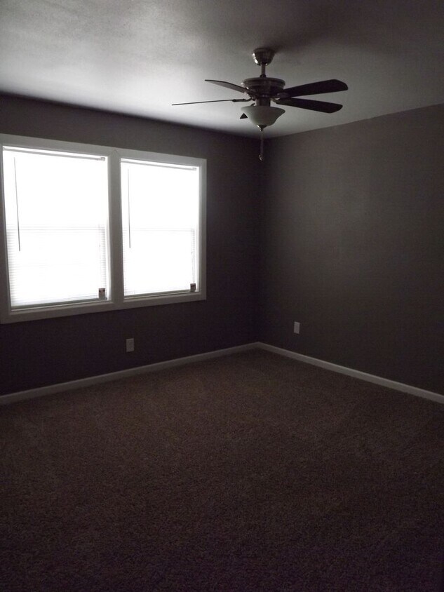 Foto principal - 4/2 In quite neighborhood! Near Greek Circ...