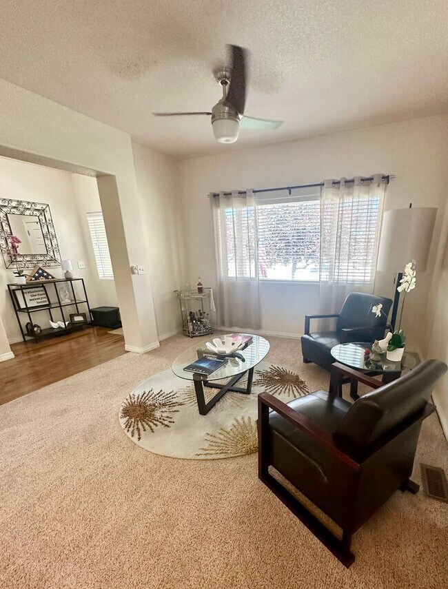 Building Photo - Spacious 5-Bedroom Smart Home Near Peterso...
