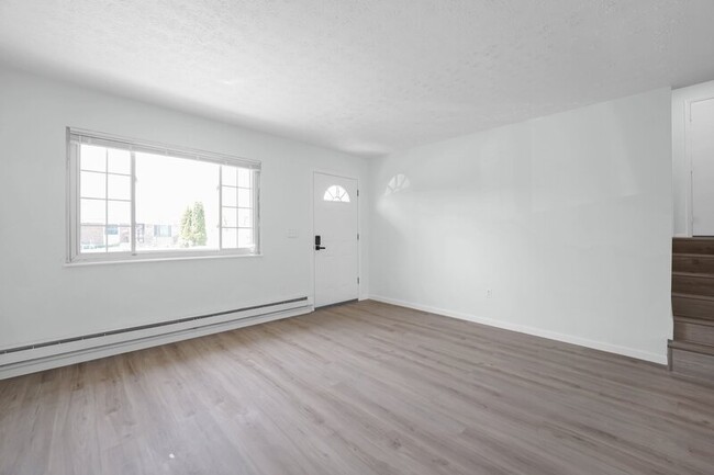 Building Photo - 1500 Old Hickory Dr
