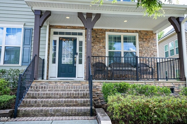 Foto del edificio - 5016 Trembath Ln