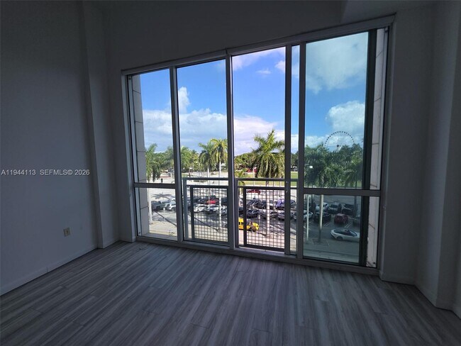 Foto del edificio - 244 Biscayne Blvd