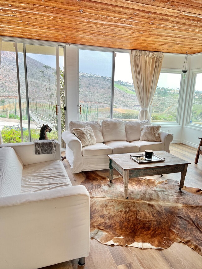 Building Photo - 6232 Tapia Dr