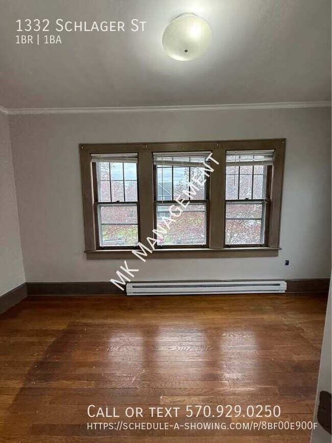 Building Photo - 1332 Schlager St
