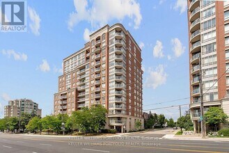 Building Photo - 2 Clairtrell Rd