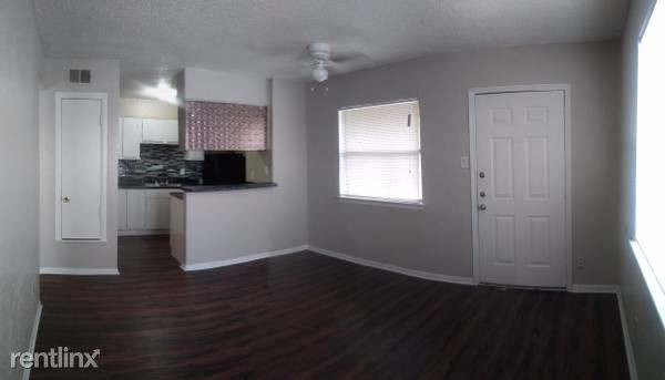 Foto del edificio - 1 br, 1 bath 4plex - 209 Victor St 208 Apt 13
