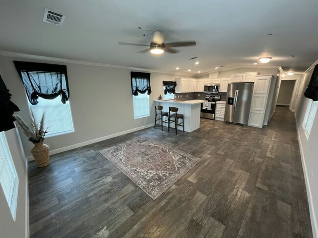 Building Photo - 311 Lighthouse Way