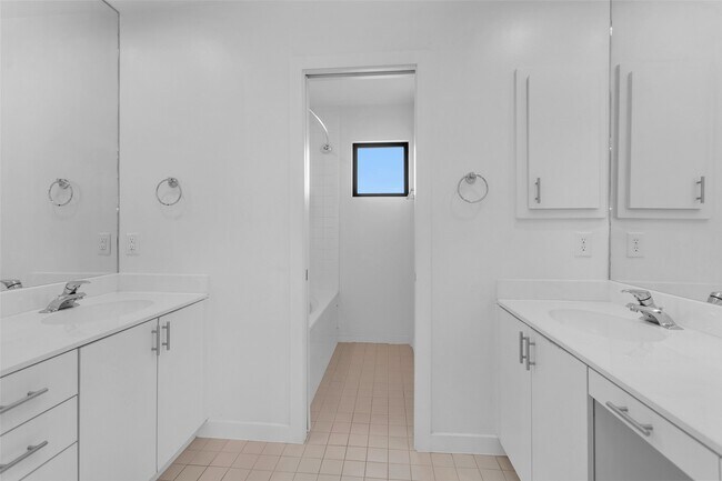 Foto del edificio - 5105 Lillian St