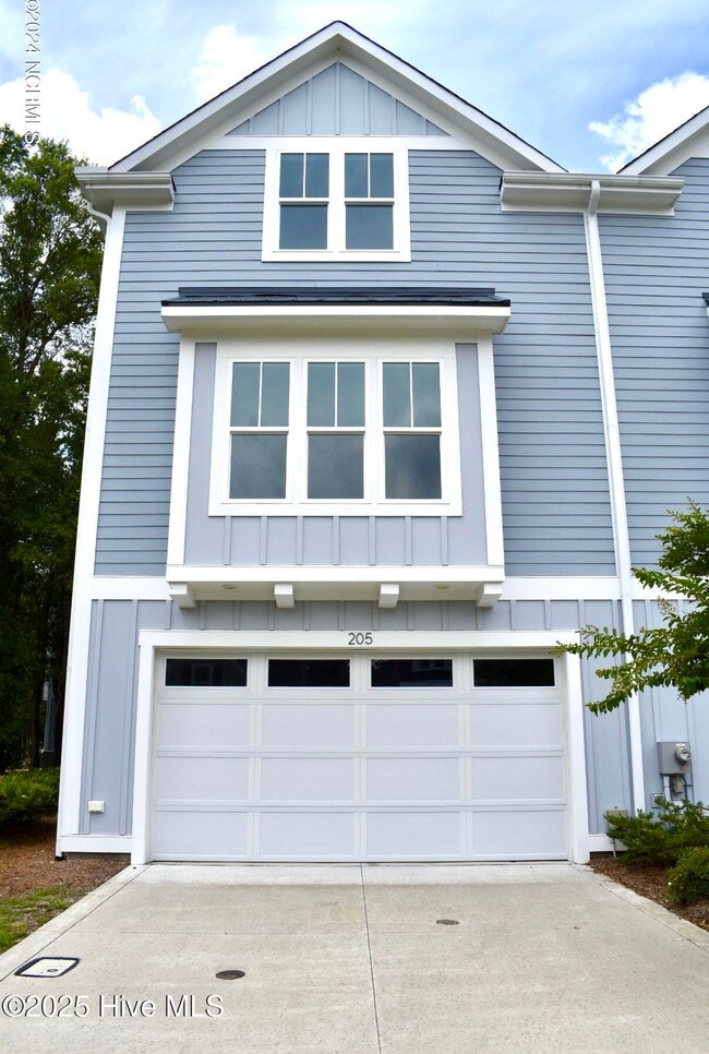 Building Photo - 205 Sabal Pond Wy