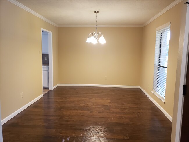 Building Photo - 14822 Earlswood Dr