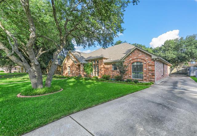 Foto del edificio - 2204 Sapphire Dr