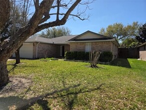 Building Photo - 15415 Beechnut St