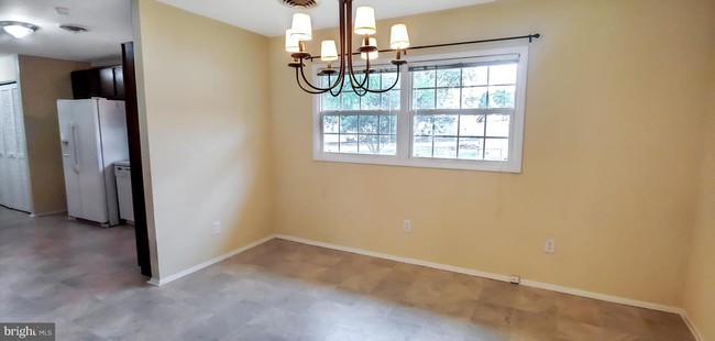 Building Photo - 45354 Stark Dr