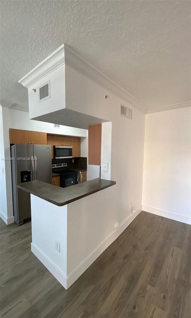 Foto del edificio - 11631 SW 2nd St