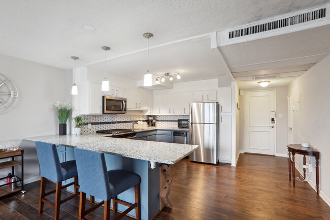 Building Photo - 2965 Pharr Ct S Northwest