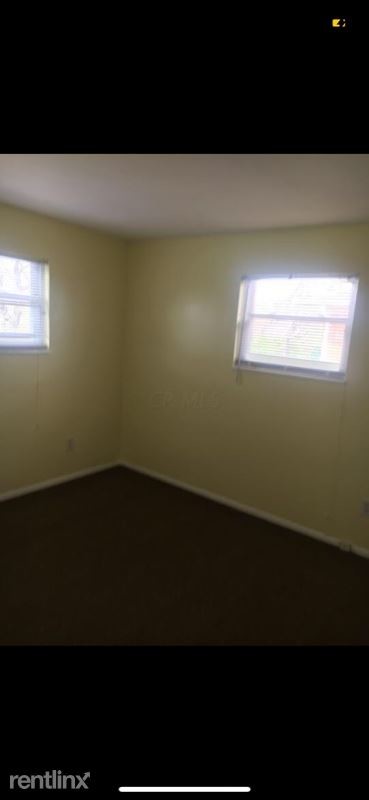 Building Photo - 3033 Markham Rd
