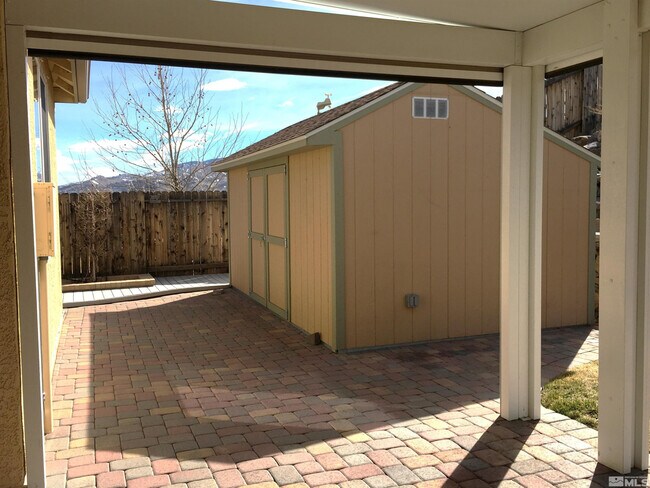 Foto del edificio - 1467 Bluewood Dr