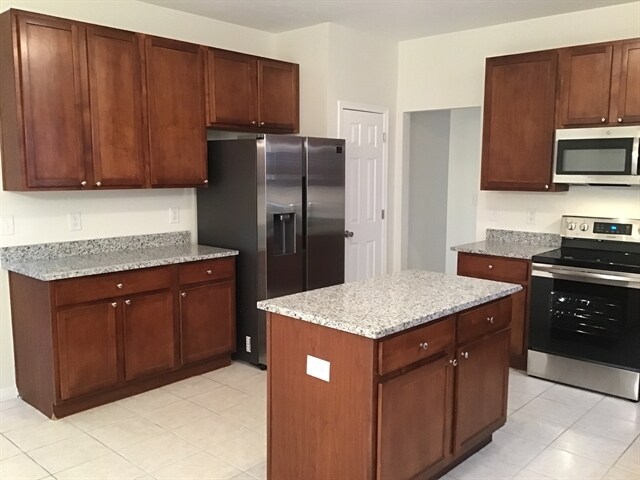 Building Photo - 4254 N Gensen Loop
