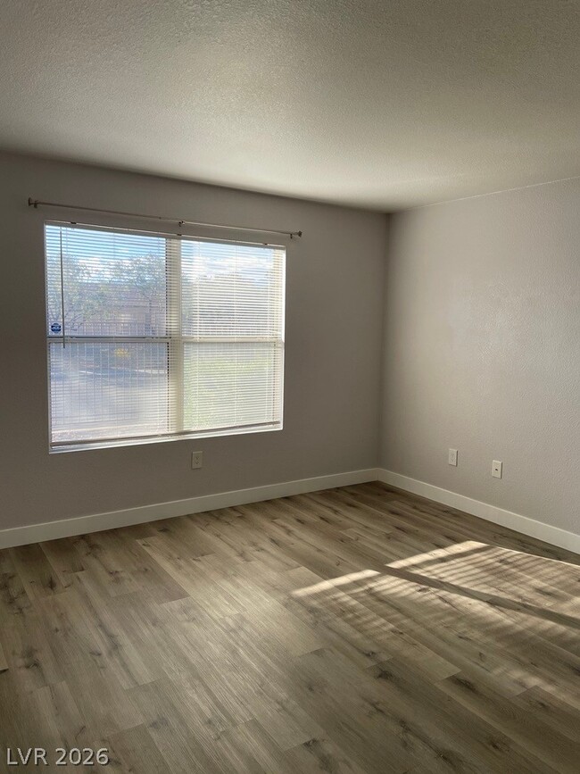 Foto del edificio - 5055 W Hacienda Ave