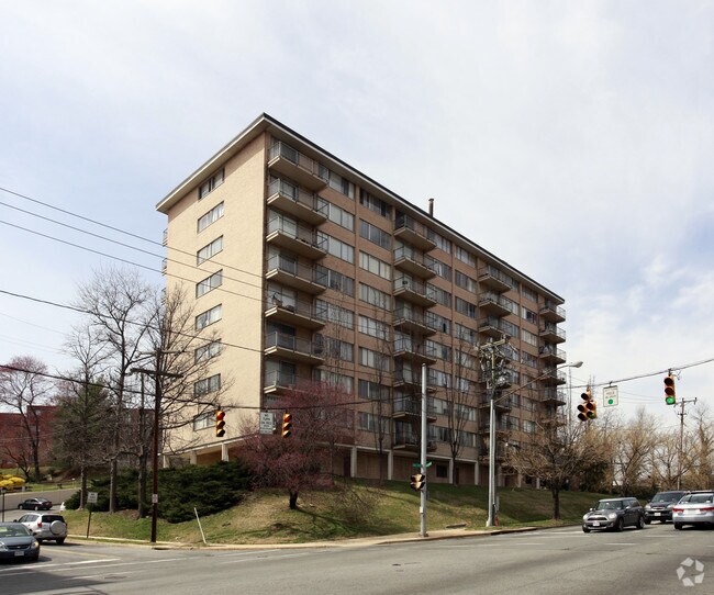 Boling Brook Towers Apartments Alexandria, VA
