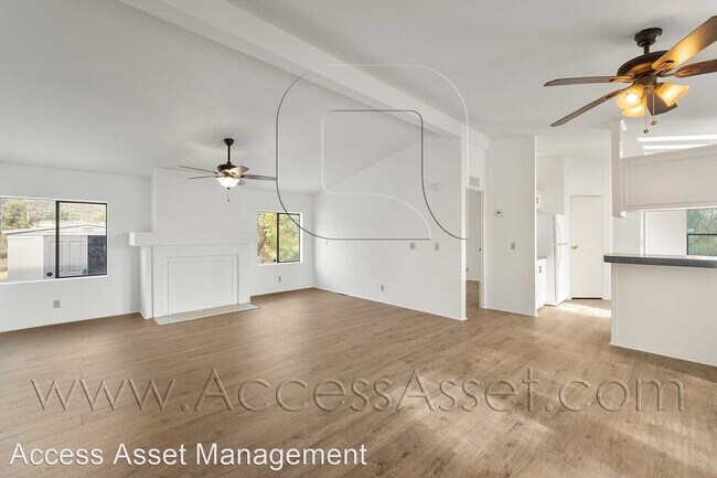 Foto del edificio - 3 br, 2 bath House - 33285 Stoneman St.