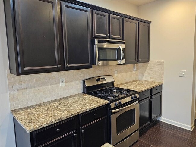 Building Photo - 6185 Crested Moss Dr