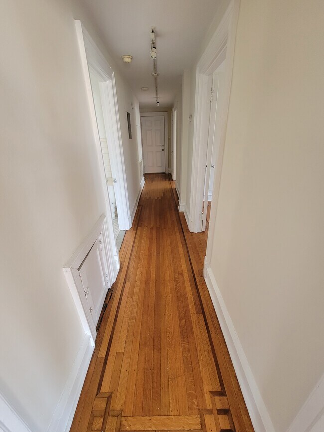 Foto del edificio - 632 N 2nd St