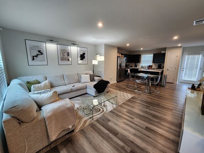 Foto del edificio - Nice 3 Bedroom Home in Robinson Park