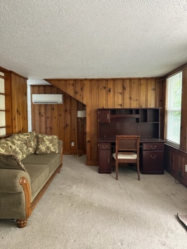 Building Photo - 705 1/2 Michaelmas Avenue - 1