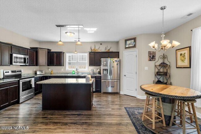Foto del edificio - 325 Landing Ln