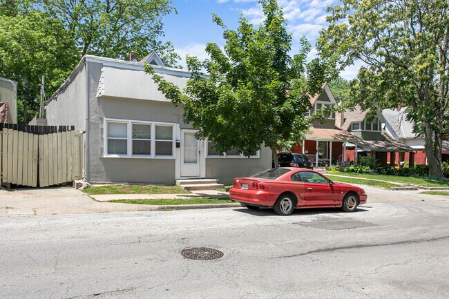 Foto del edificio - 4156 Oak St