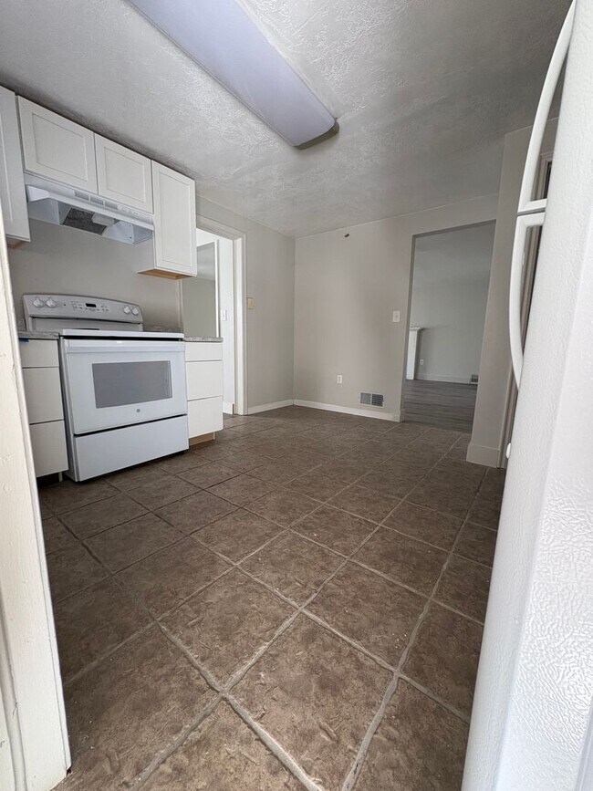 Foto del edificio - 760-762 N 100 W