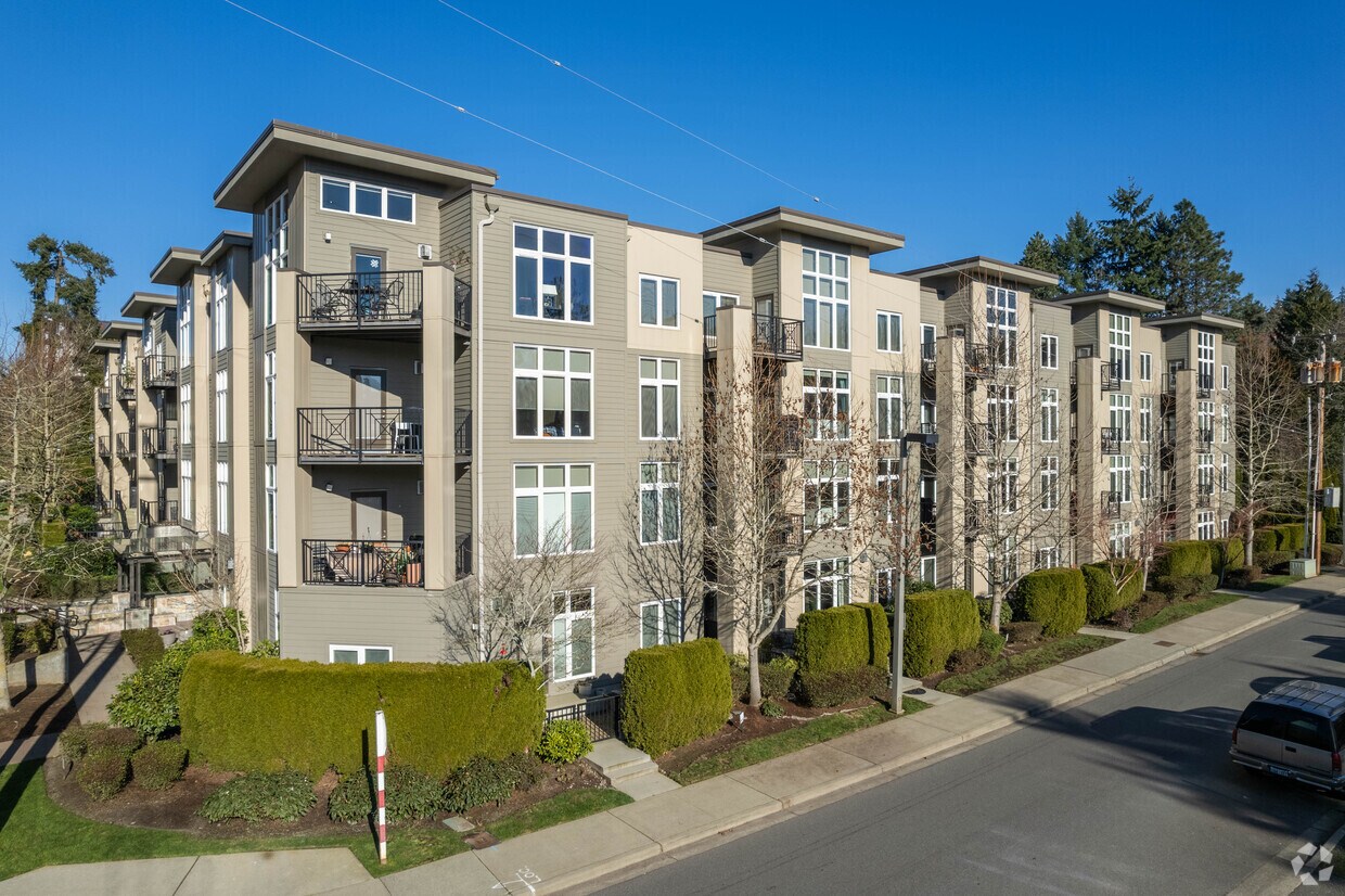 City View Apartments in Bellevue, WA