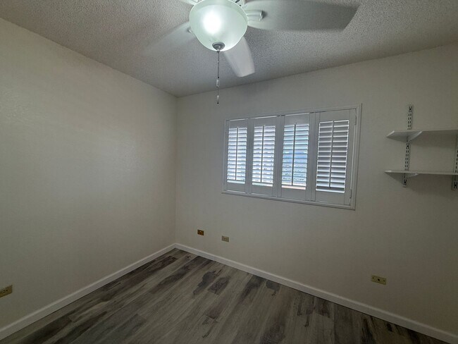 Foto del edificio - Country Club Village Building 5, 2-bedroom...