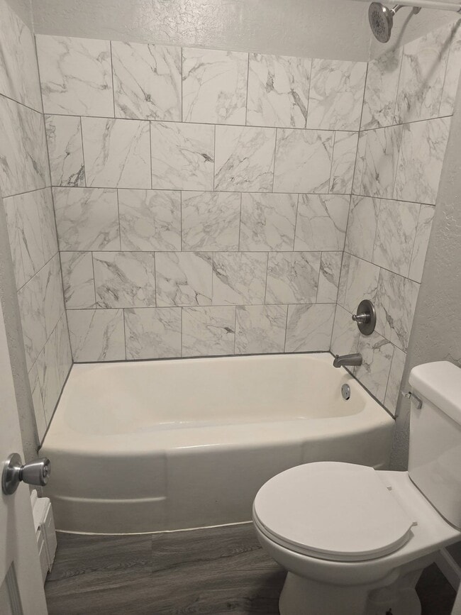 Building Photo - 157 14th St SE