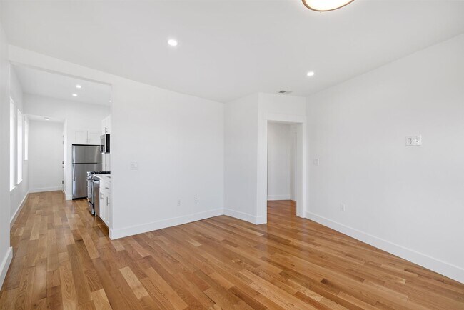 Building Photo - 6 Harrington Ter