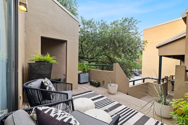 Building Photo - 1707 Spyglass Dr