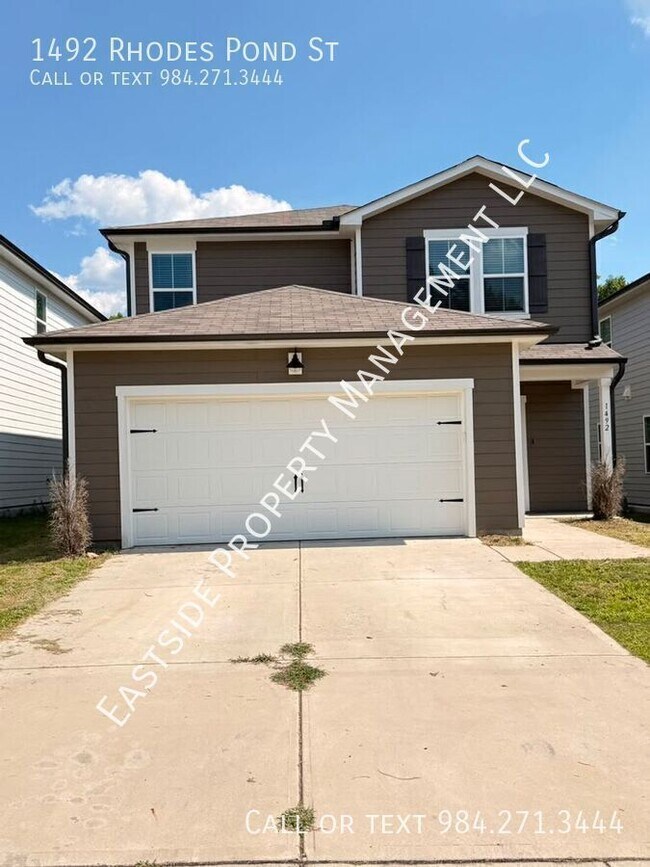 Building Photo - 1492 Rhodes Pond St
