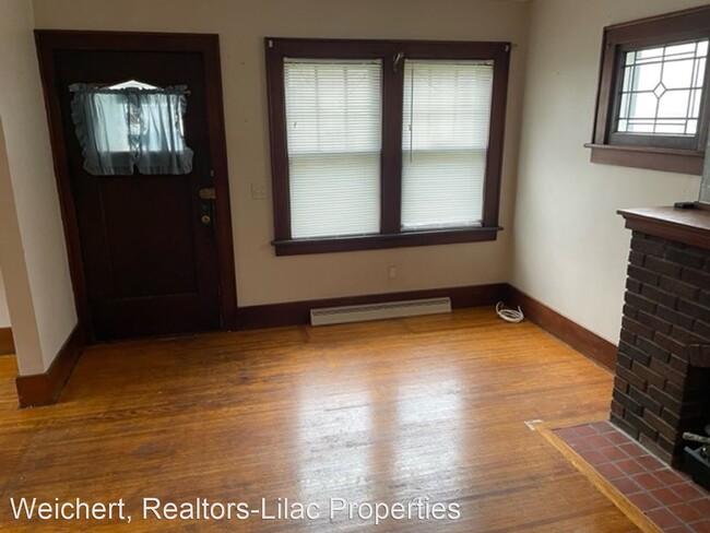 Building Photo - 3 br, 1 bath House - 68 Glenora Drive