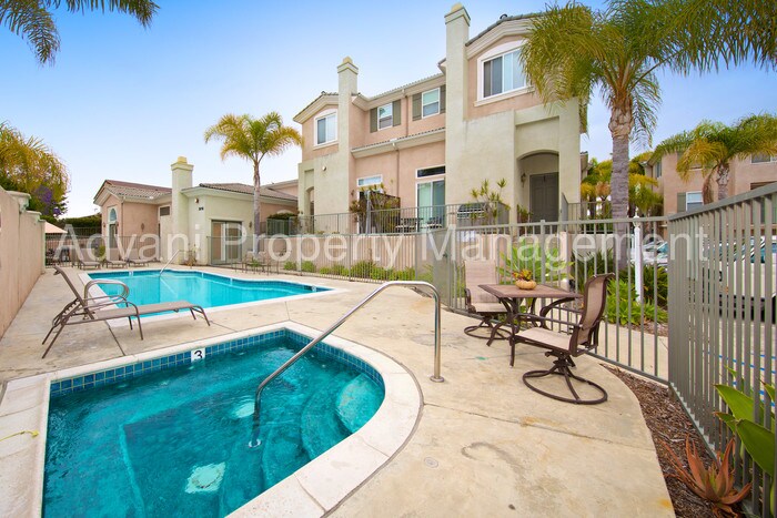 Primary Photo - 2612 Pirineos Way